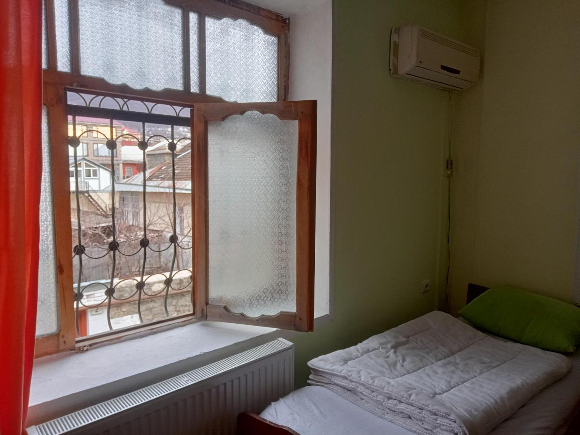 Canal Hostel Şǝki Eksteriør billede