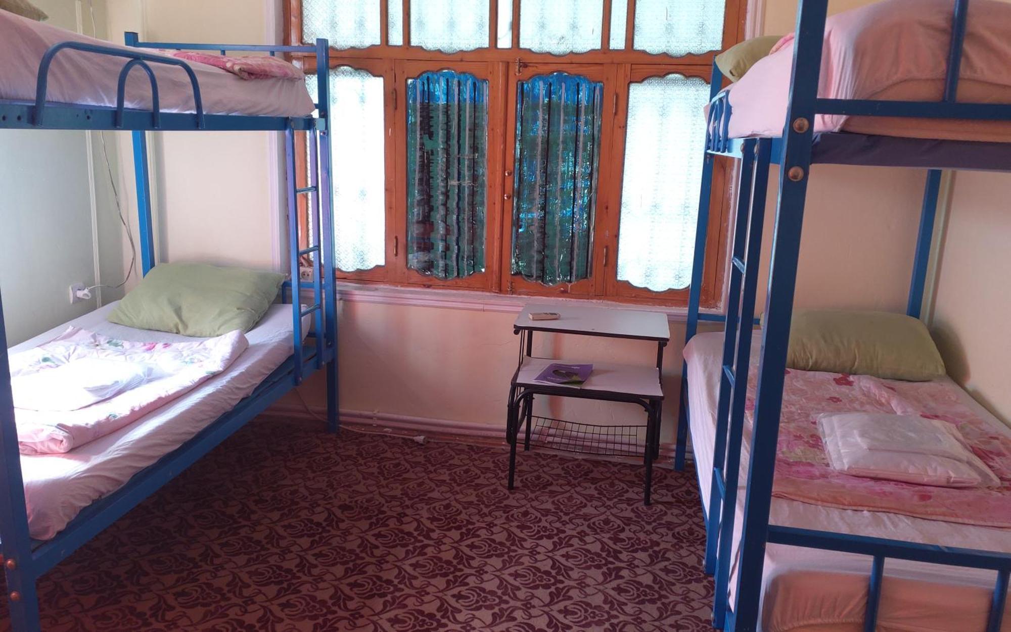 Canal Hostel Şǝki Eksteriør billede
