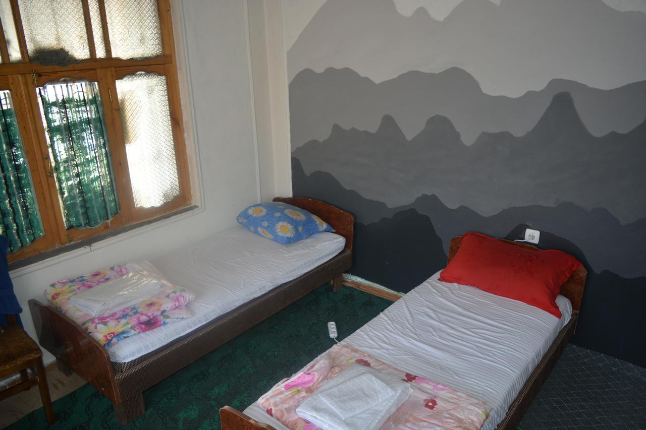 Canal Hostel Şǝki Eksteriør billede